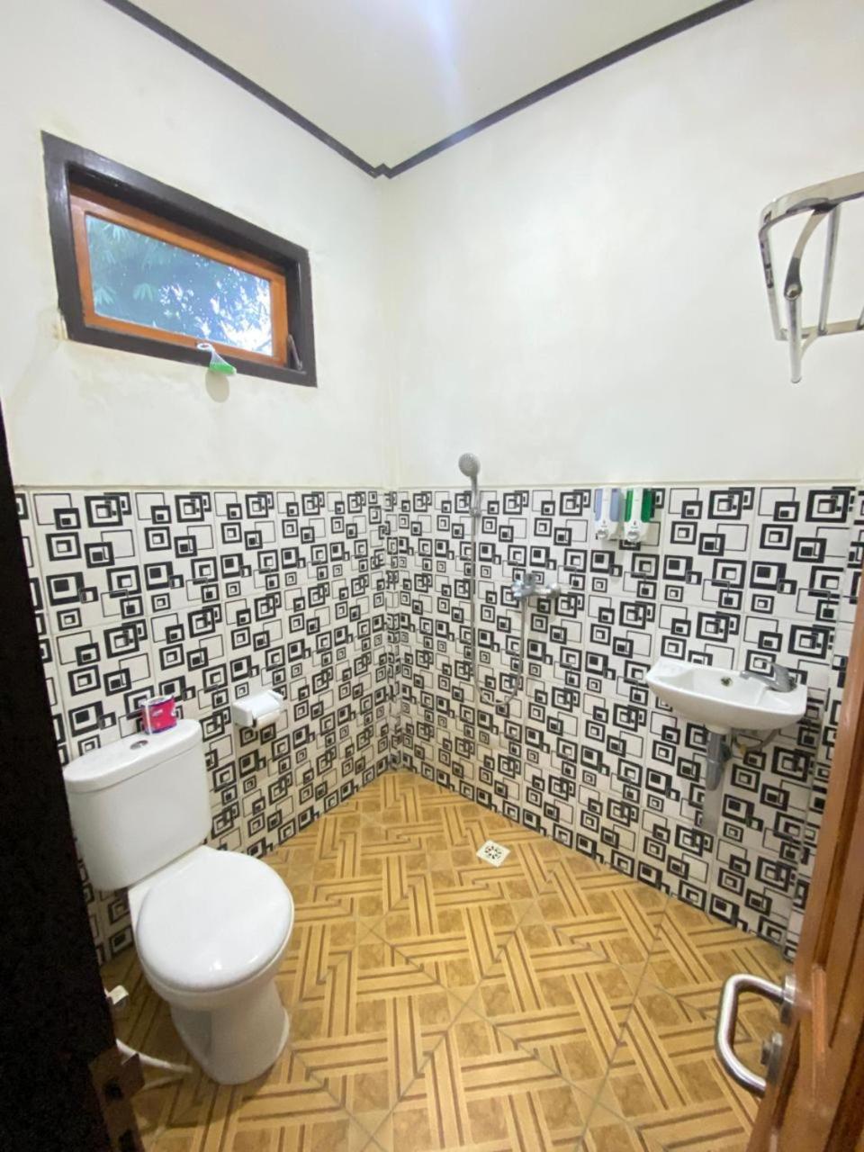 Sri Sedana Guest House Sidemen  Εξωτερικό φωτογραφία