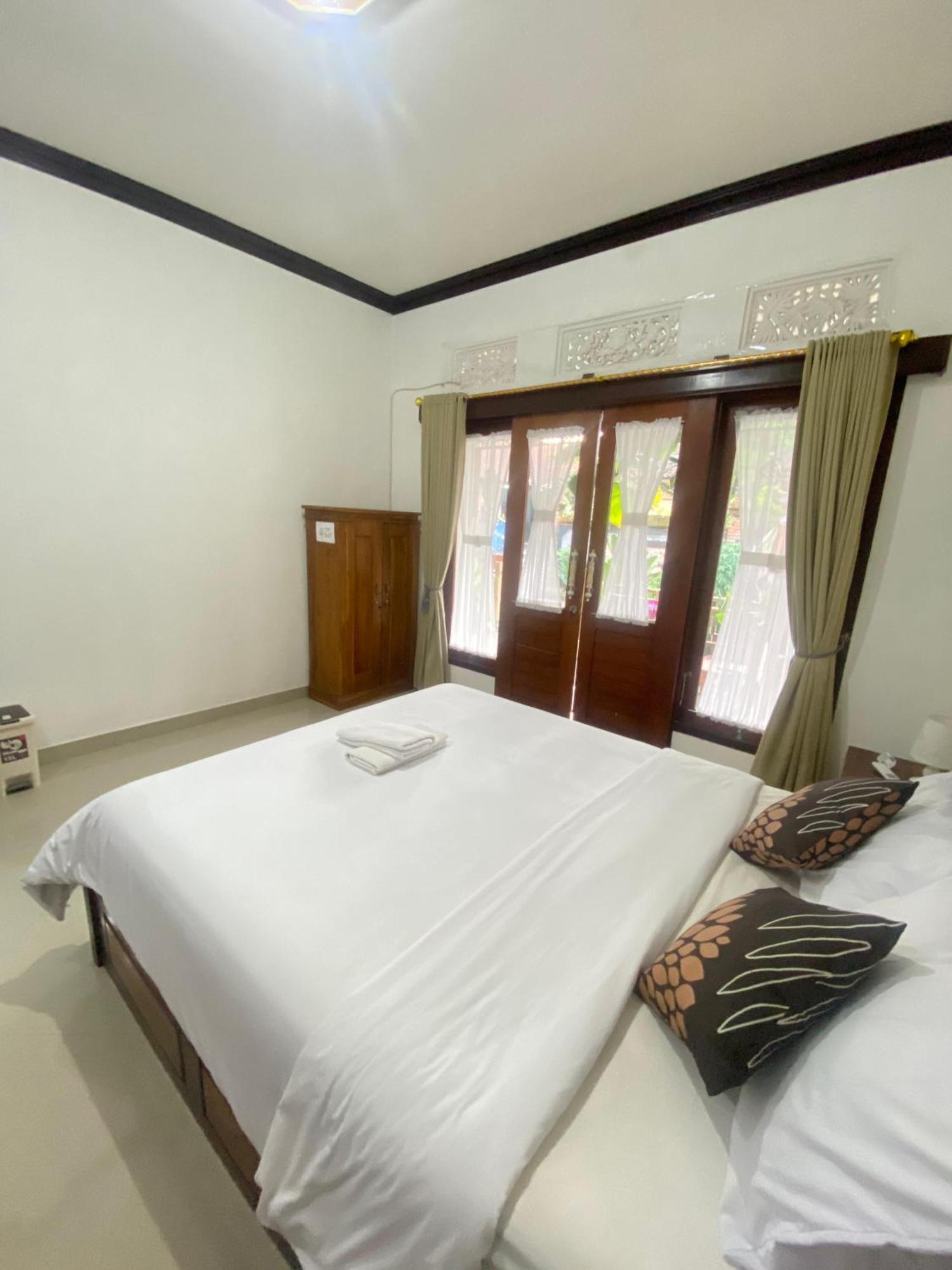 Sri Sedana Guest House Sidemen  Εξωτερικό φωτογραφία